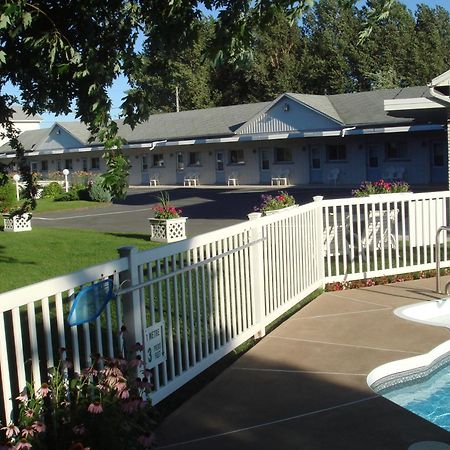 Motel Belle Riviere Saint-Jean-sur-Richelieu Exterior photo