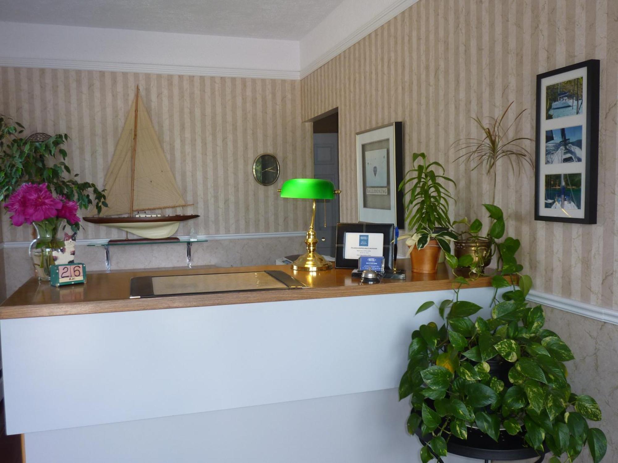 Motel Belle Riviere Saint-Jean-sur-Richelieu Exterior photo