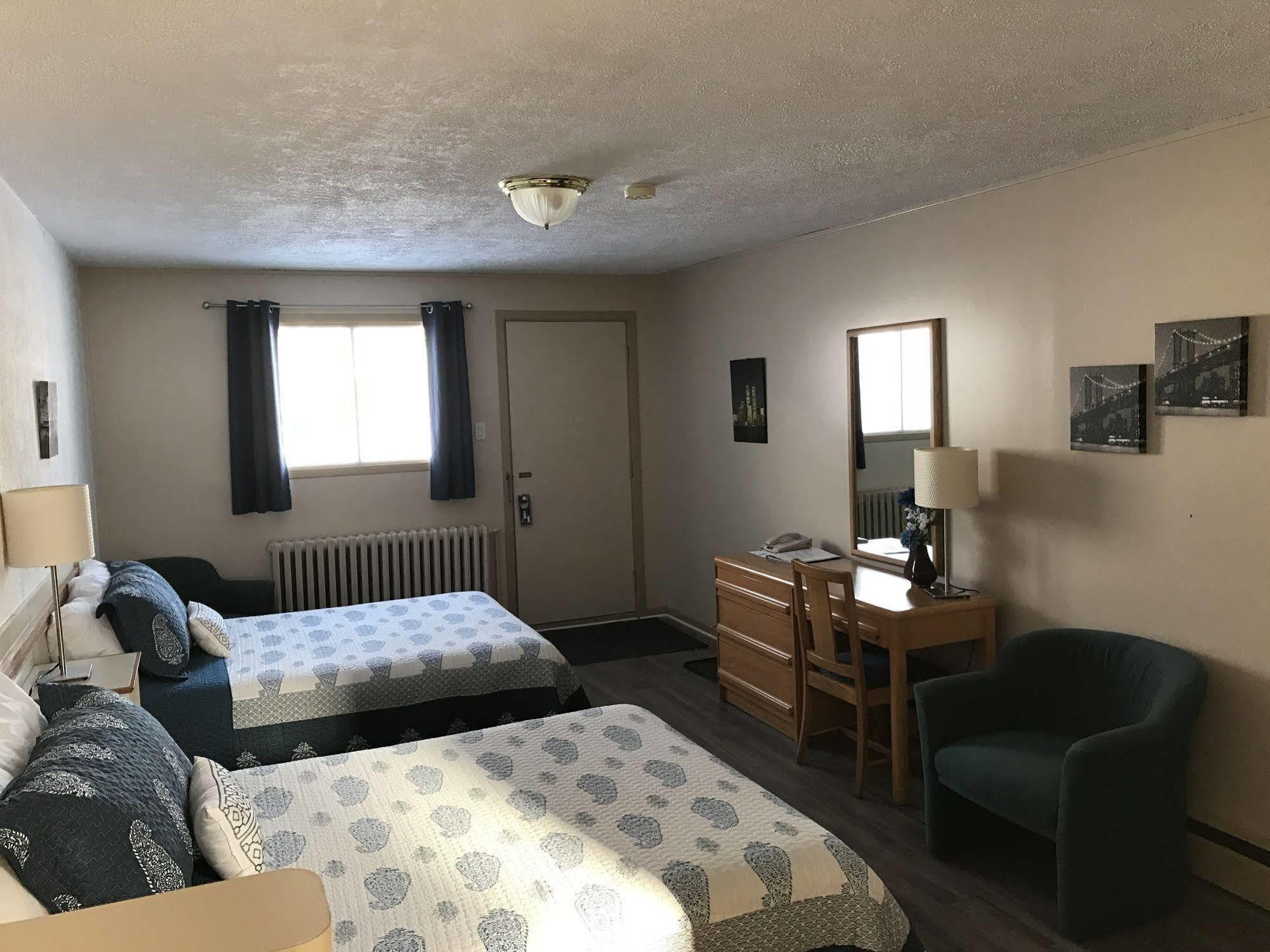 Motel Belle Riviere Saint-Jean-sur-Richelieu Exterior photo
